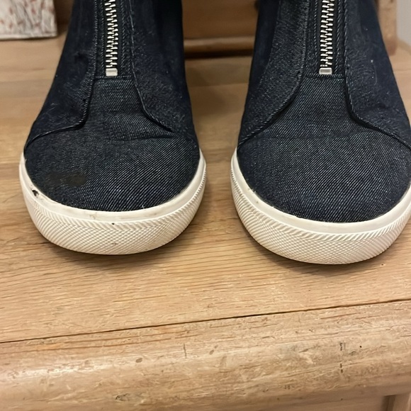 DKNY Connie Wedge Sneakers Denim Street Chic High-top Size 10 Exposed Zipper - Picture 4 of 9